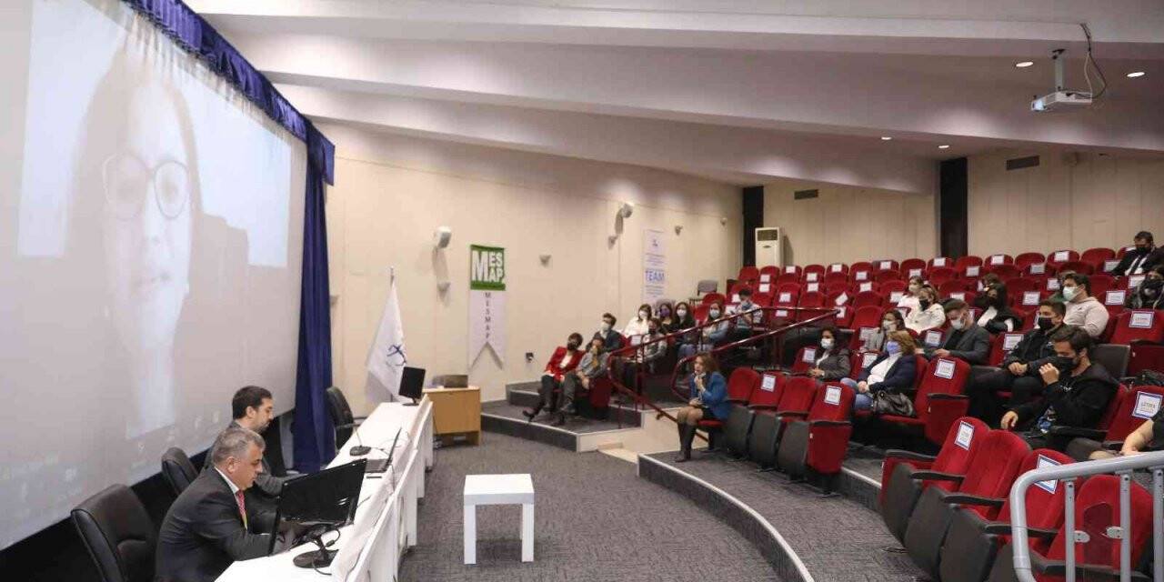 Tıbbi ve aromatik bitkilerin şifreleri DEÜ’nün ev sahipliğinde konuşuldu