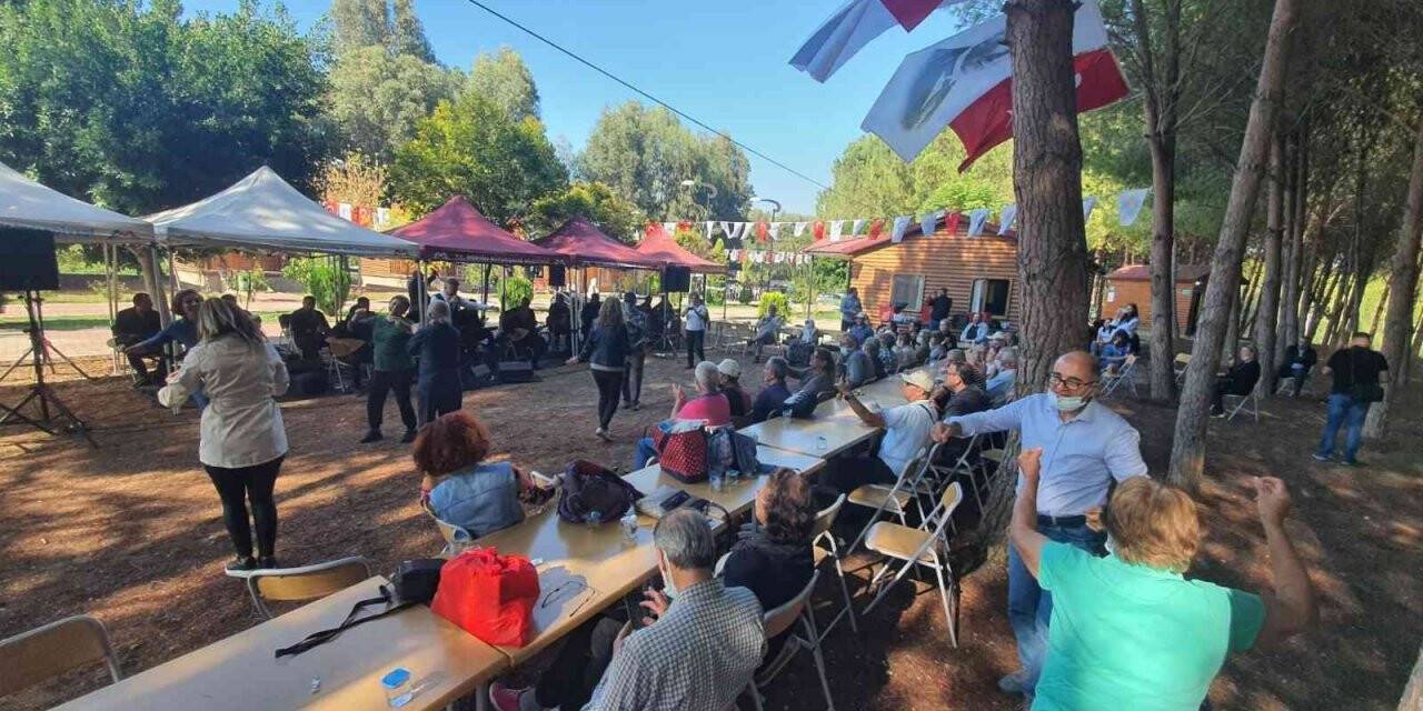 Emekli Evi üyeleri Tarsus Gençlik Kampında bir araya geldi