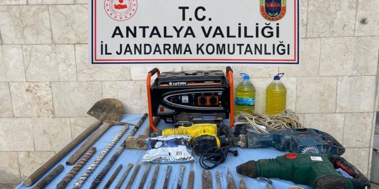 Jandarma define avcılarını suçüstü yakaladı