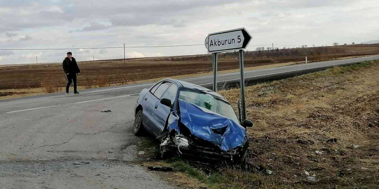 Konya’da iki otomobil çarpıştı: 4 yaralı