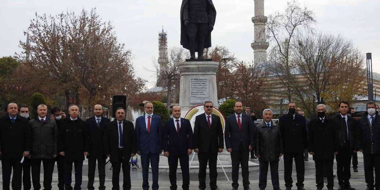 Edirne’de ’24 Kasım Öğretmenler Günü’ törenle kutlandı