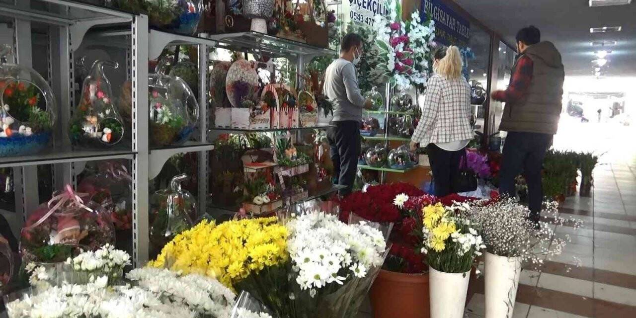 Diyarbakır’daki çiçekçilerde ‘Öğretmenler Günü’ yoğunluğu