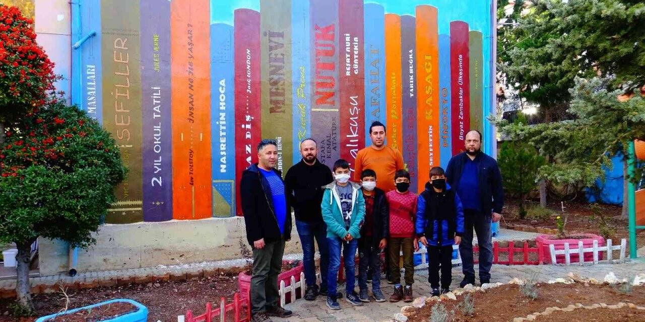 Bu kez öğretmenlerden "Öğretmen Günün"de öğrencilere sürpriz