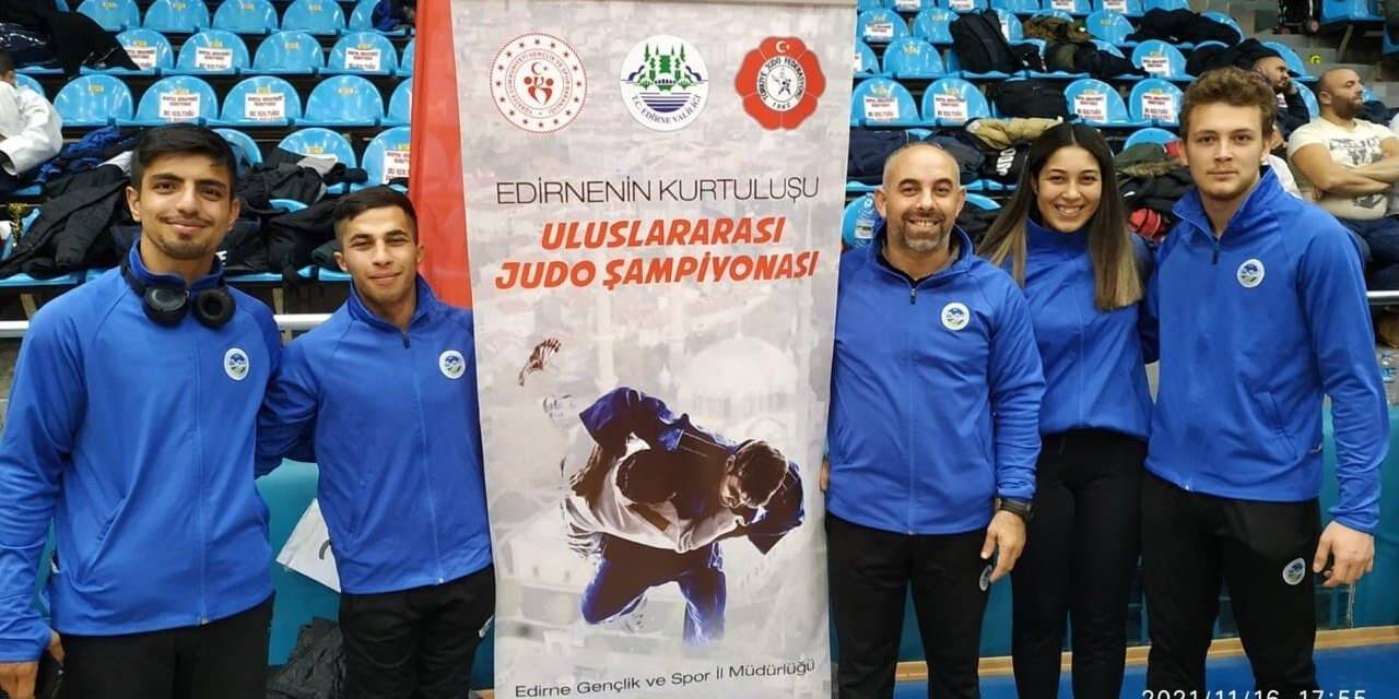 Sakarya Büyükşehir judocuları Edirne’de kürsüye çıktı