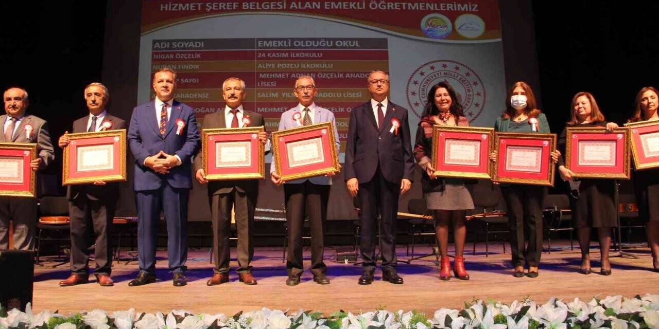 Mersin’de 24 Kasım Öğretmenler Günü törenle kutlandı