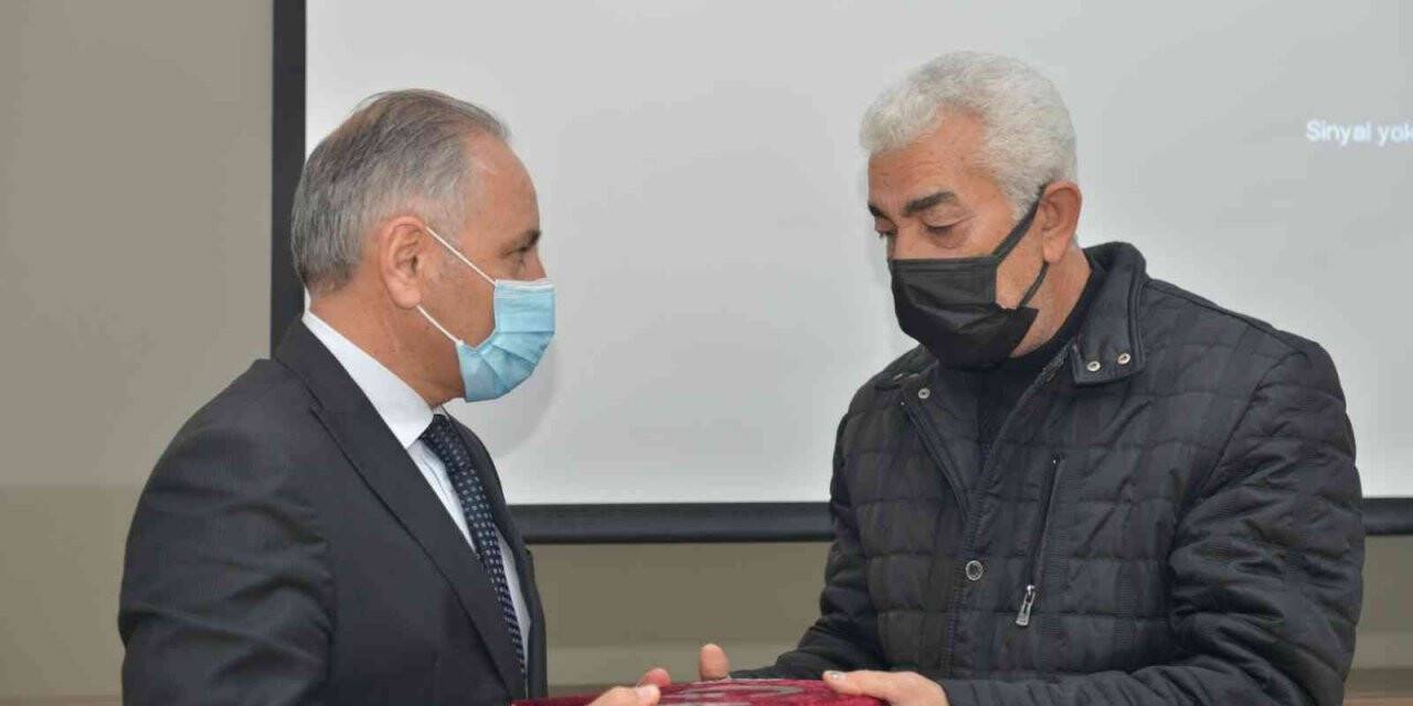 Şehit Uzman Çavuş Faruk Barut, şehadet yıl dönümünde isminin verildiği okulda anıldı