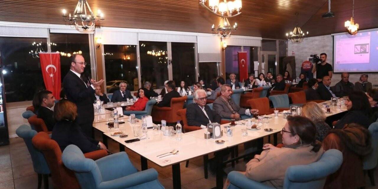 Başkan Örki, emekli öğretmenlerle bir araya geldi
