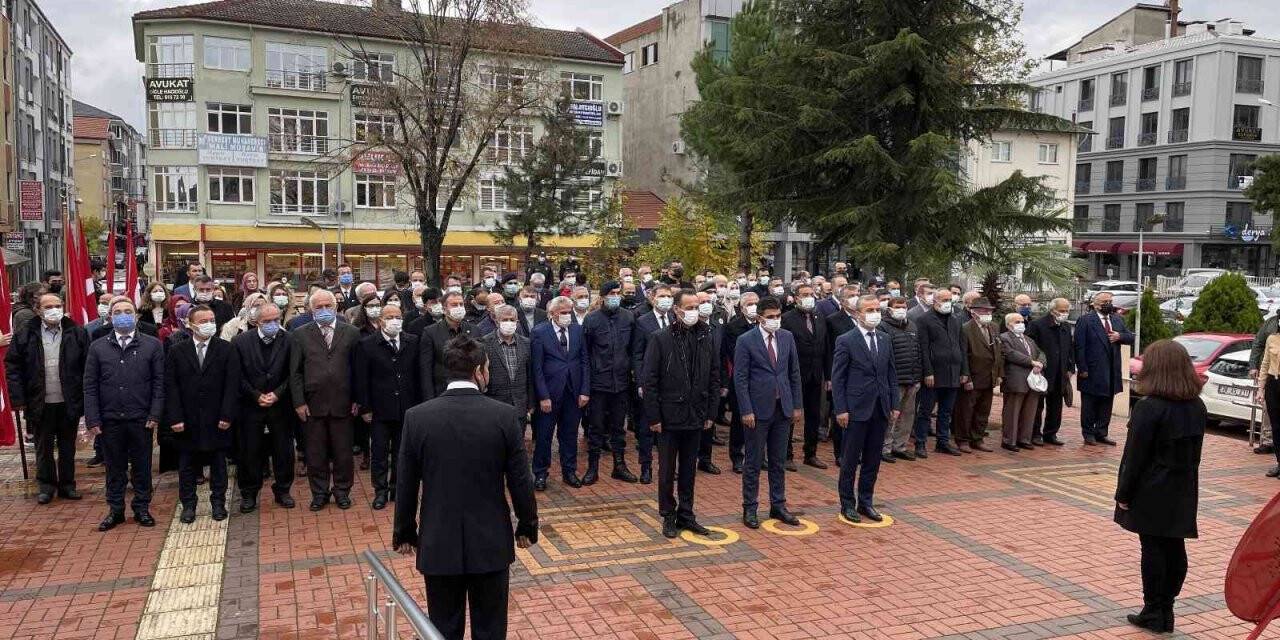 Çaycuma’ da öğretmenler günü kutlandı