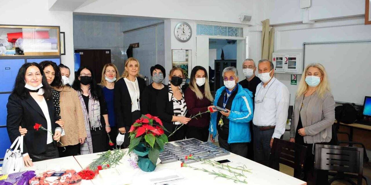 Başkan Çalkaya, öğretmenleri unutmadı