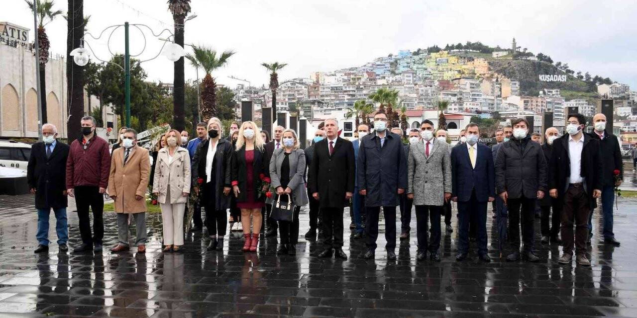Kuşadası’nda  24 Kasım Öğretmenler Günü kutlandı