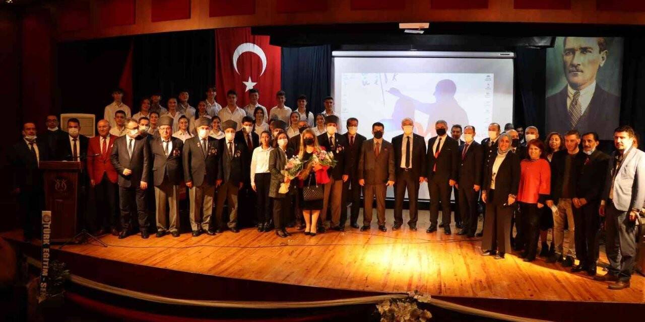 Nazilli’de 24 Kasım Öğretmenler Günü coşkusu