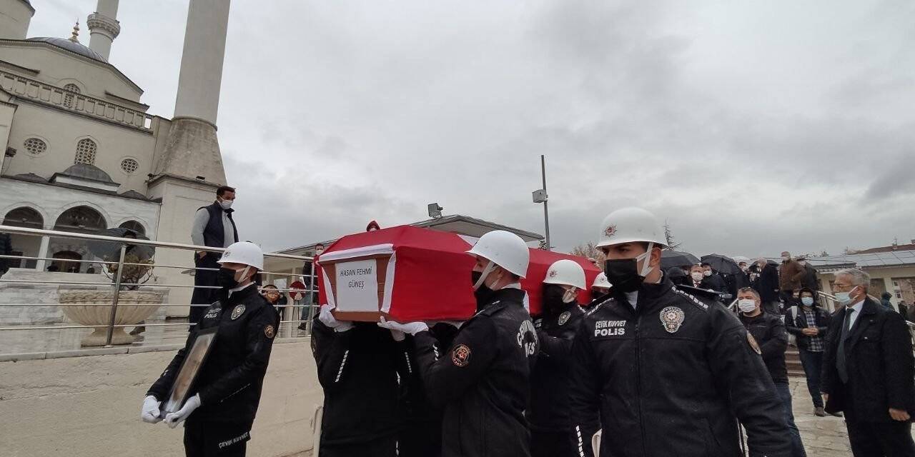 Eski İçişleri Bakanı Güneş için Kocatepe Camii’nde cenaze namazı kılındı