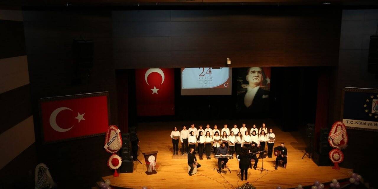 Öğretmenler Günü coşkuyla kutlandı