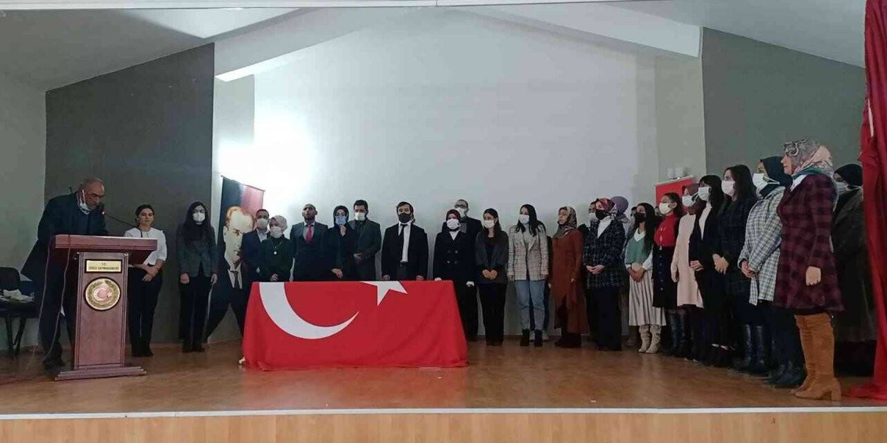 Dicle’de öğretmenler günü kutlandı