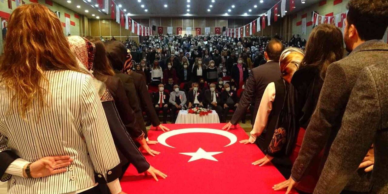 24 Kasım Öğretmenler Günü Ağrı’da coşkuyla kutlandı