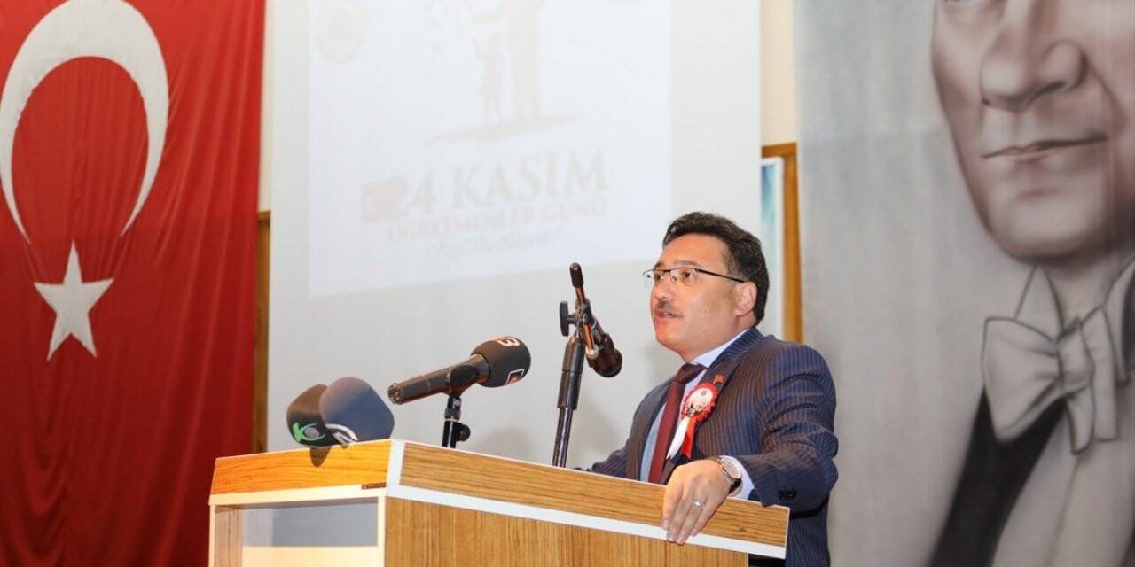 Vali Çiçek: “Terör örgütleri en çok öğretmenlerden korkuyor”