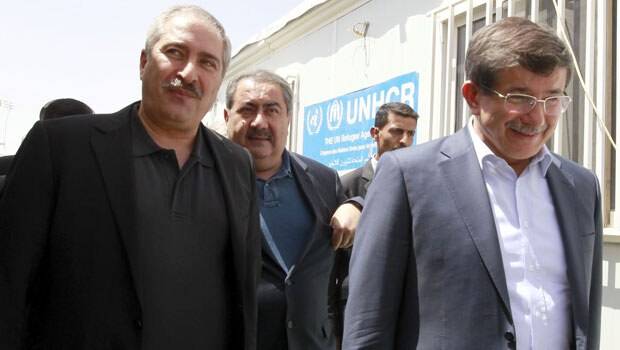 Davutoğlu Suriyeli sığınmacılar için gitti, sığınmacıları göremeden geldi