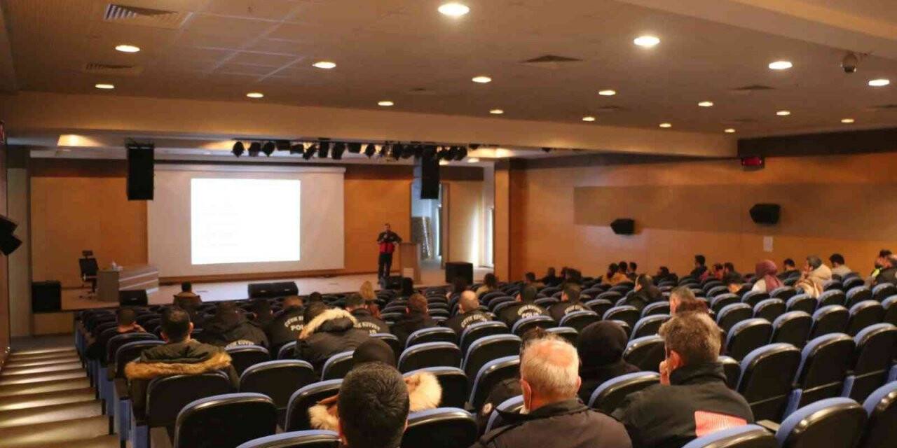 Belediye ve AFAD işbirliğinde ortak eğitimler düzenlendi