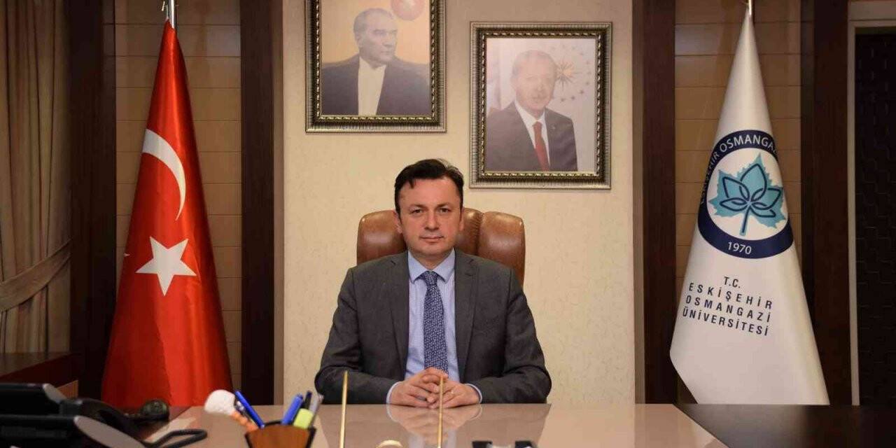 Rektör Şenocak’tan 25 Kasım mesajı