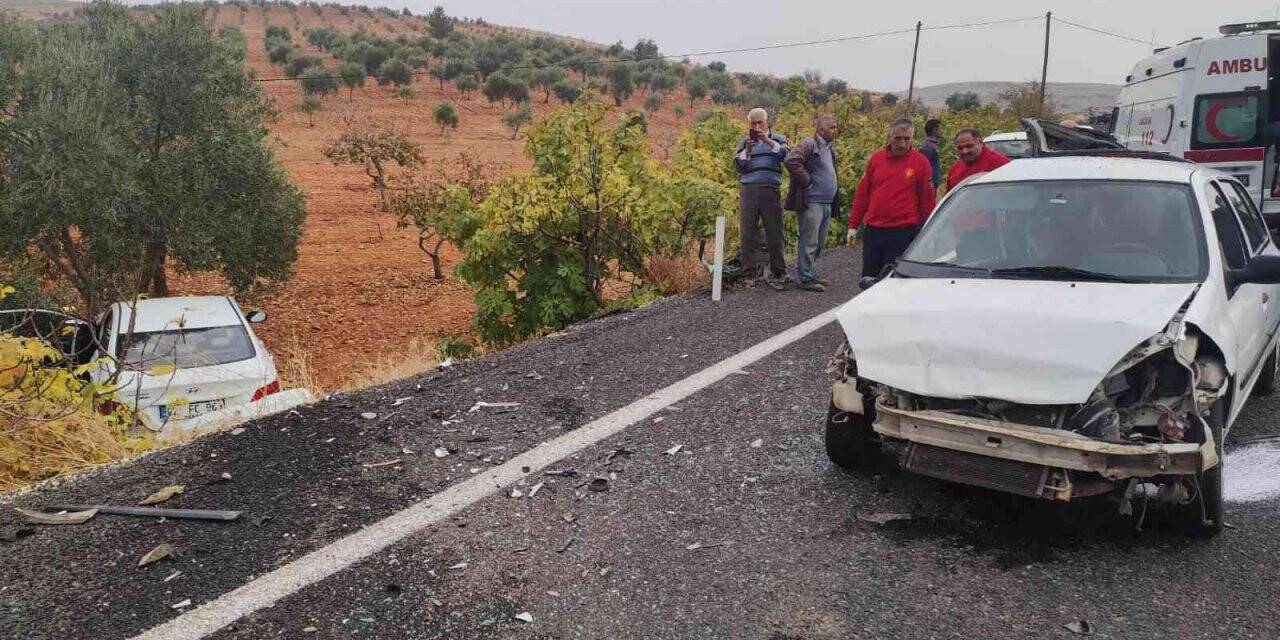 Şanlıurfa’da otomobiller çarpıştı: 1 yaralı