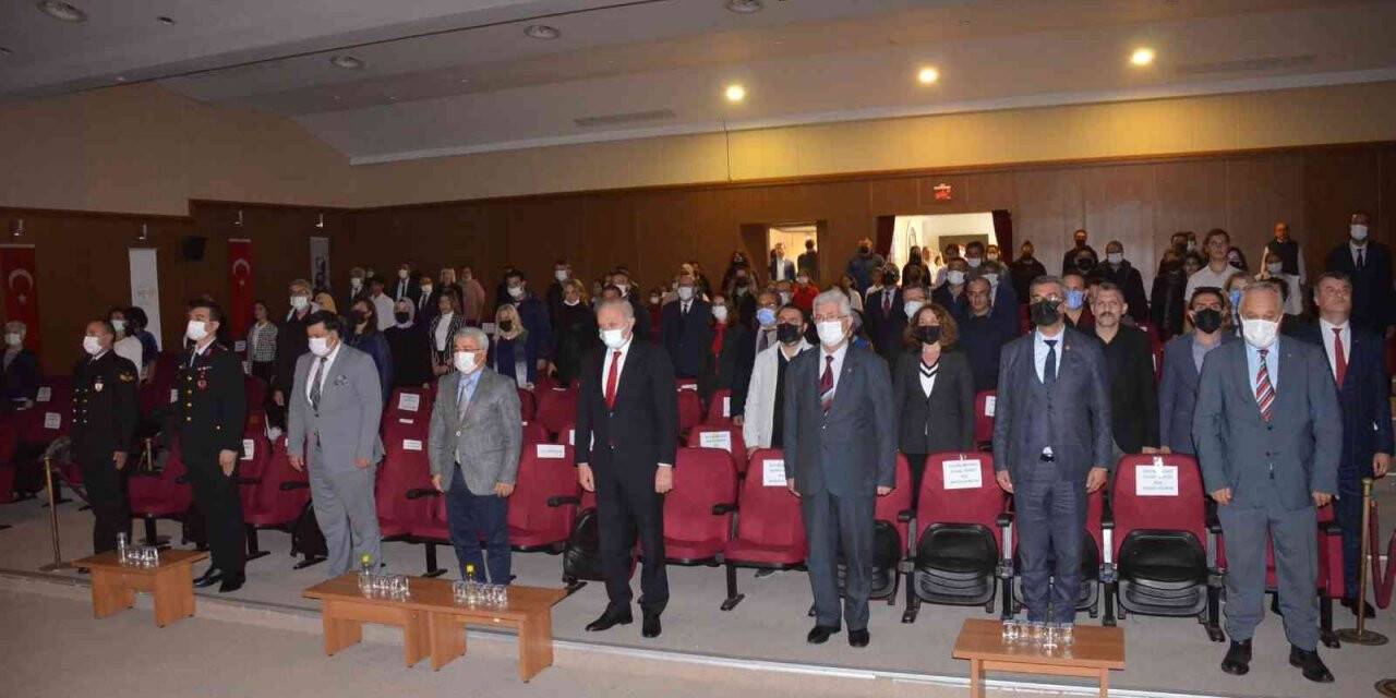 Didim’de Öğretmenler günü düzenlenen programla kutlandı