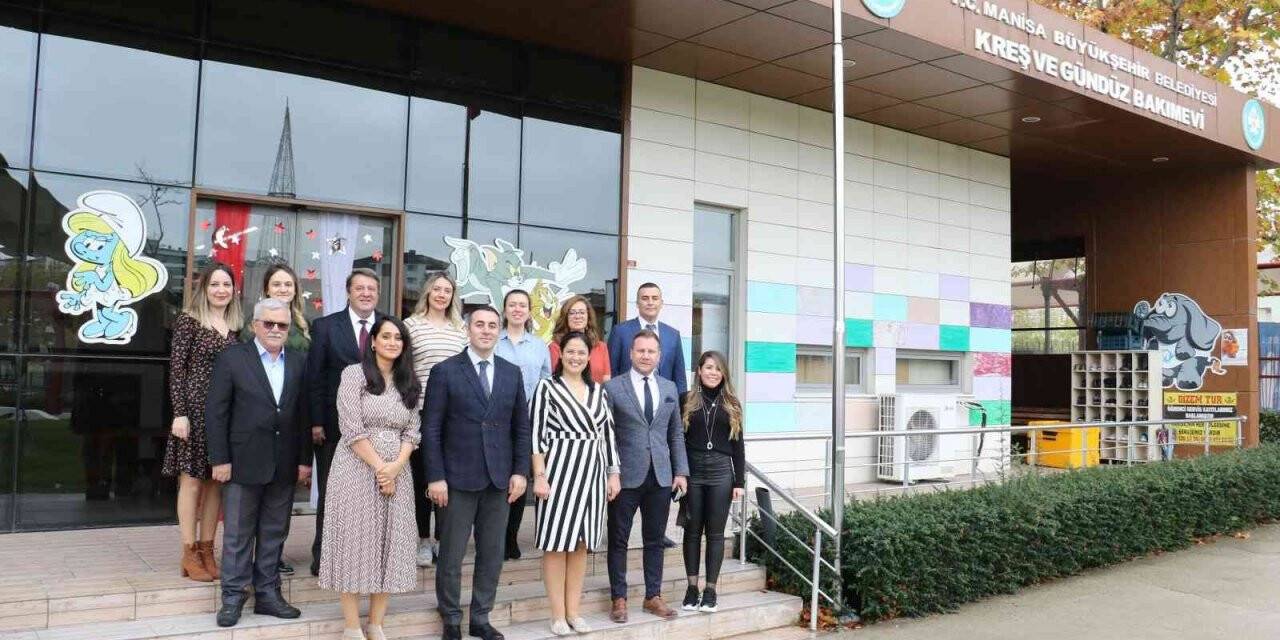 Büyükşehir öğretmenlerini unutmadı