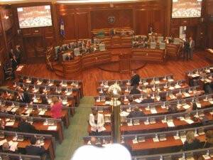 KOSOVA MECLİSİ FESHEDİLDİ