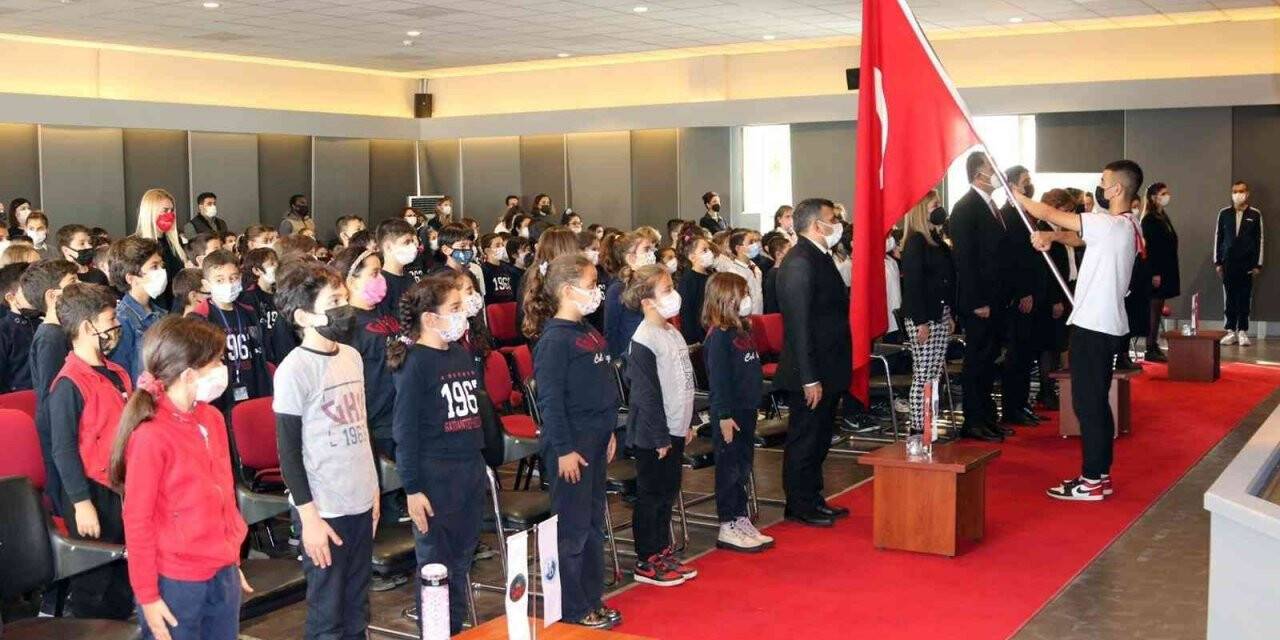 Gaziantep Kolej Vakfı’nda Öğretmenler Günü kutlandı
