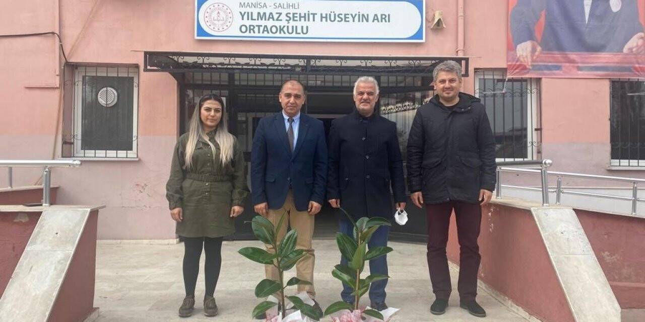 Başkan Kayda’dan çiçekli kutlama