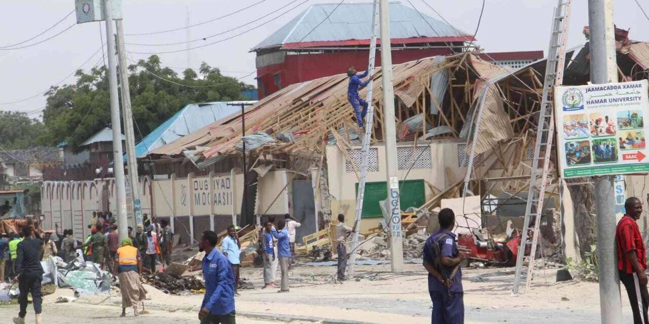 Mogadişu’daki bombalı saldırının bilançosu belli oldu: 8 ölü, 17 yaralı