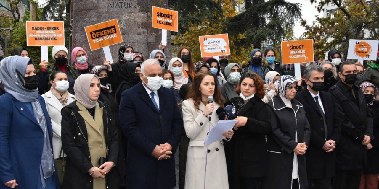 AK Parti Trabzon İl Kadın Kolları Başkanı Sürmen: “Kadına yönelik şiddet sadece ülkemizde değil maalesef tüm dünyada bir sorundur”