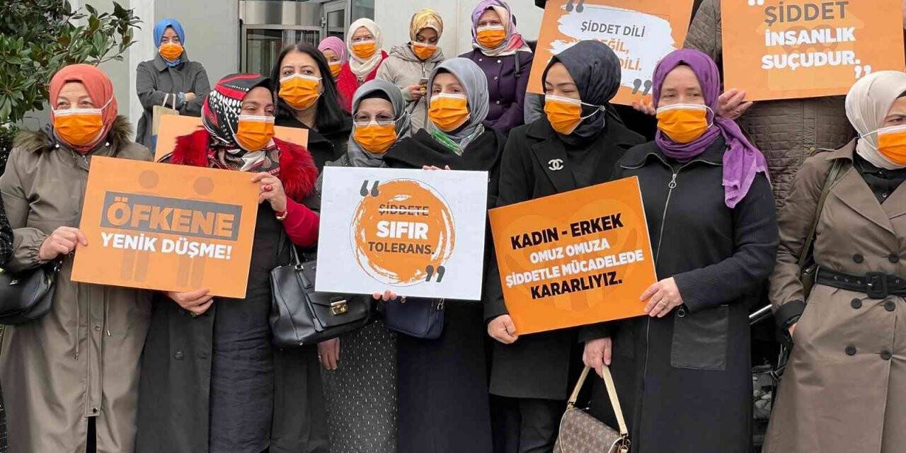 AK Parti Kadın Kollarından 81 ilde kadına şiddetle mücadele günü açıklaması