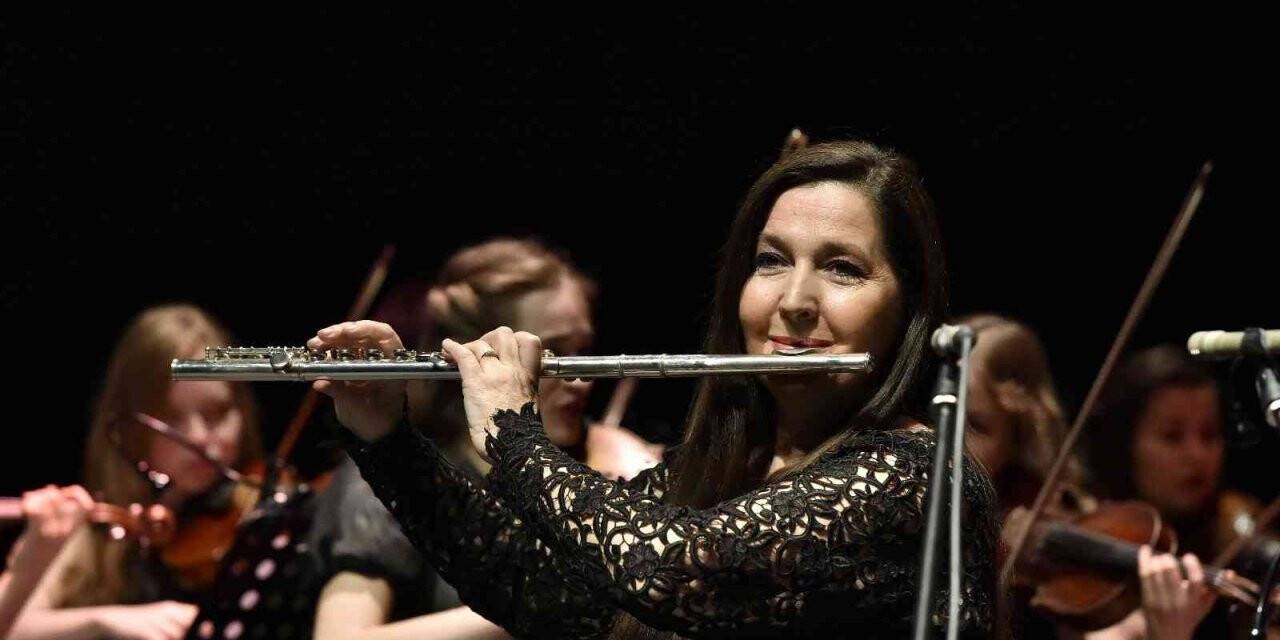 Şefika Kutluer, Beatles & Elvis Go Baroque konseri ile sahne alacak
