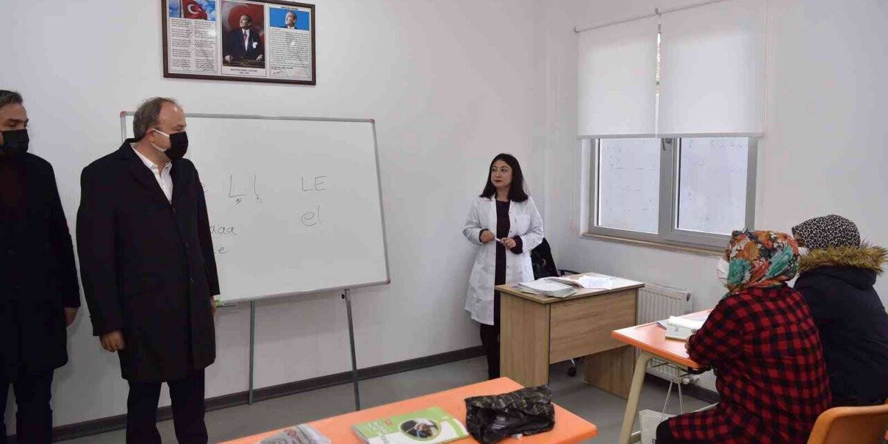 Avcılar’da Kadın Sosyal Yaşam Merkezi ve Firüzköy Çocuk Evi hizmete açıldı