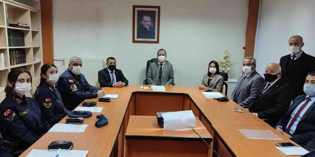 Kadına karşı şiddetle mücadele toplantısı yapıldı