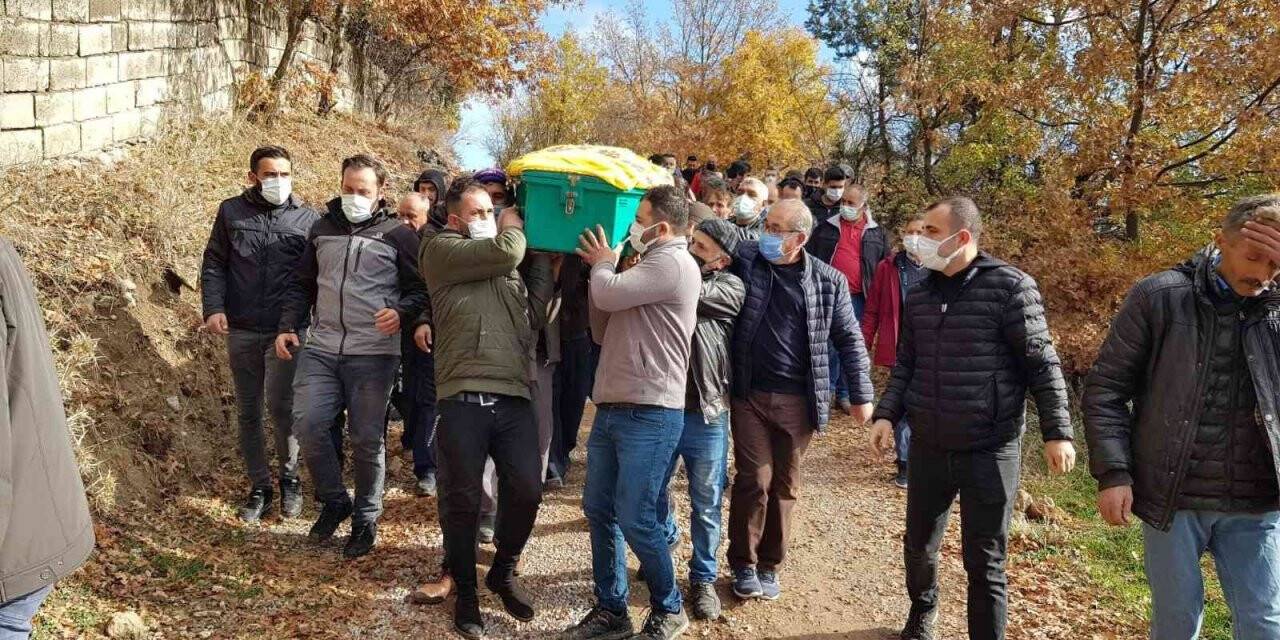 Bahar öğretmene hüzünlü veda