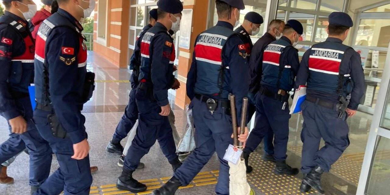 Ankara’dan gelerek Kastamonu’da kablo çalan üç şahıs tutuklandı