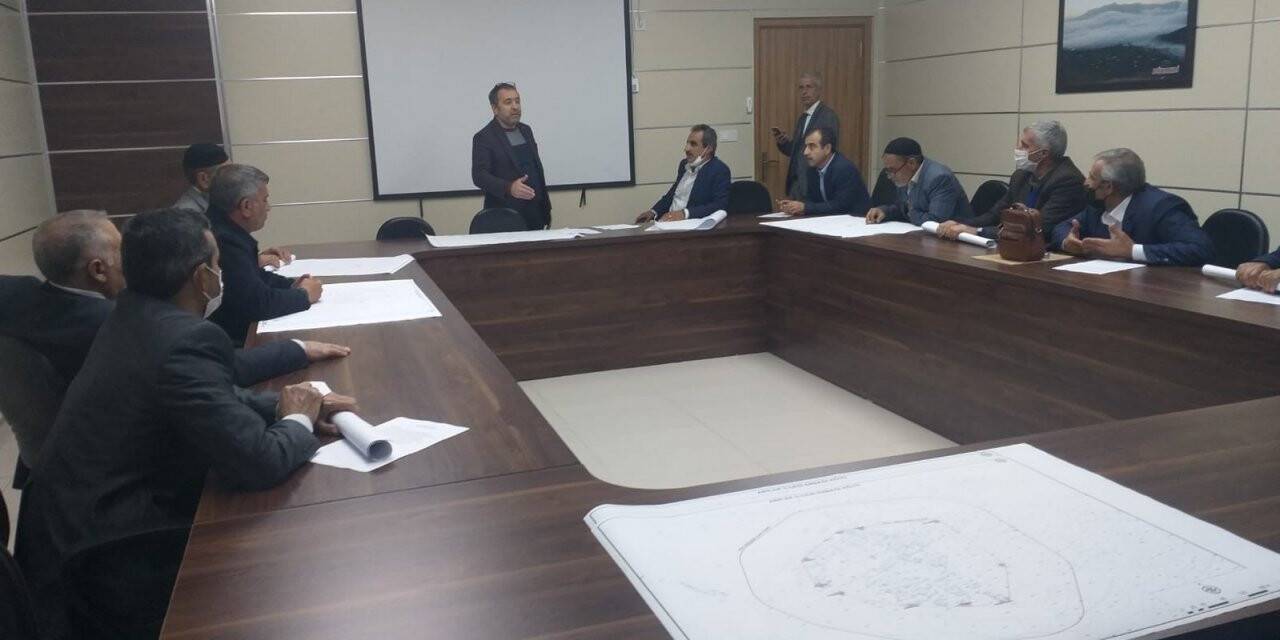 Elazığ’da muhtarlara yönelik bilgilendirme toplantısı düzenlendi