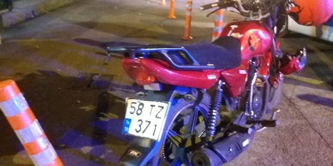 Alkollü motosiklet sürücüsü kaza yaptı