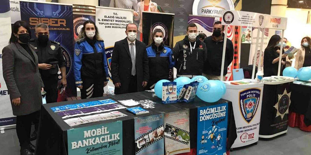 Elazığ’da ‘Kadına Şiddete Hayır’ stantları kuruldu