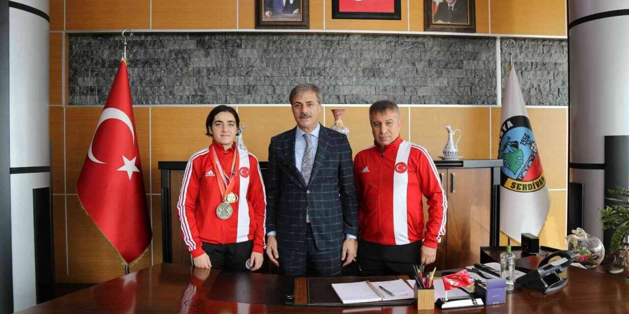 Başkan Alemdar: "Genç sporcuların başarıları gururlandırıyor"