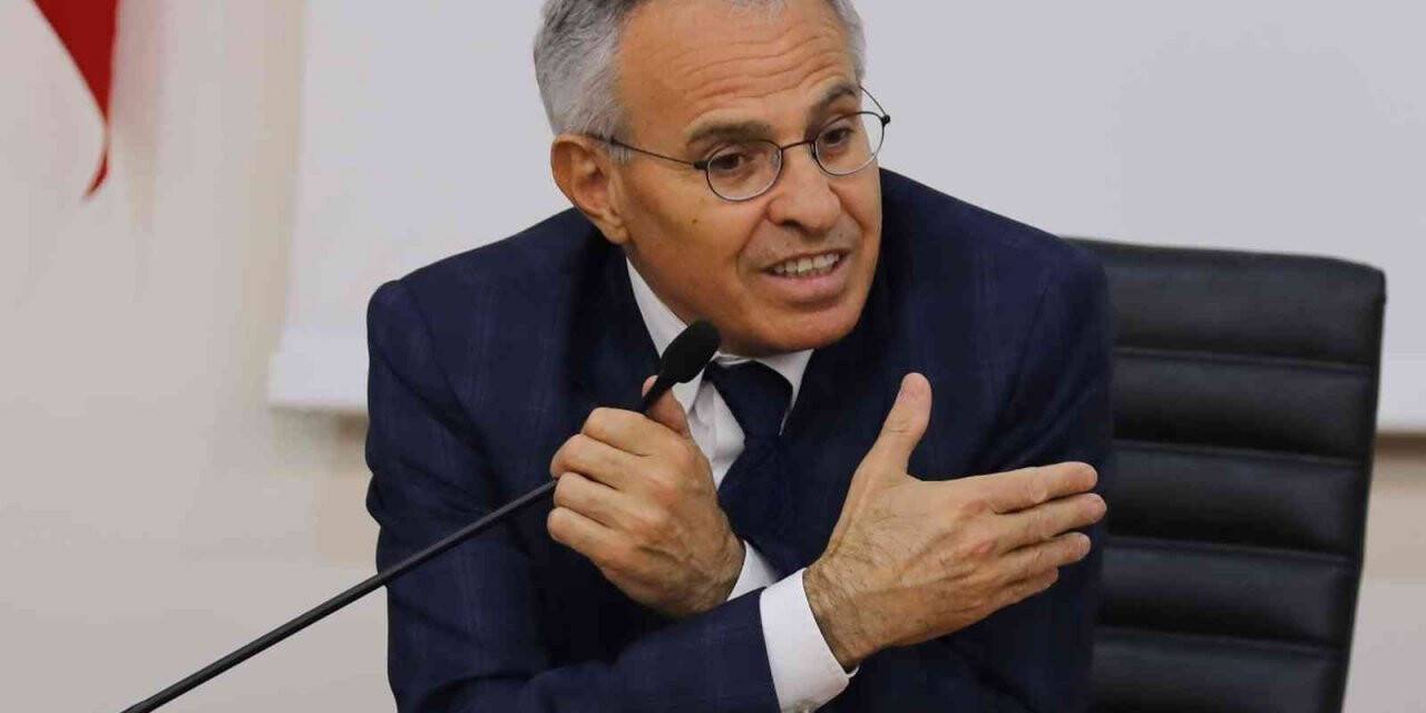 Şahin’den GAÜN’lü öğrencilere öğretmenler günü ziyareti
