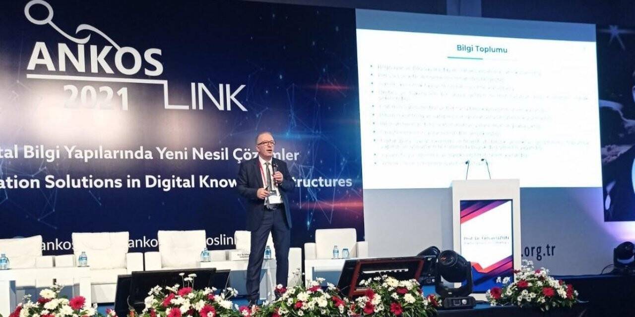 Rektör Uzun, ANKOSLink-2021’de bilgi toplumu ve üniversitelerden bahsetti