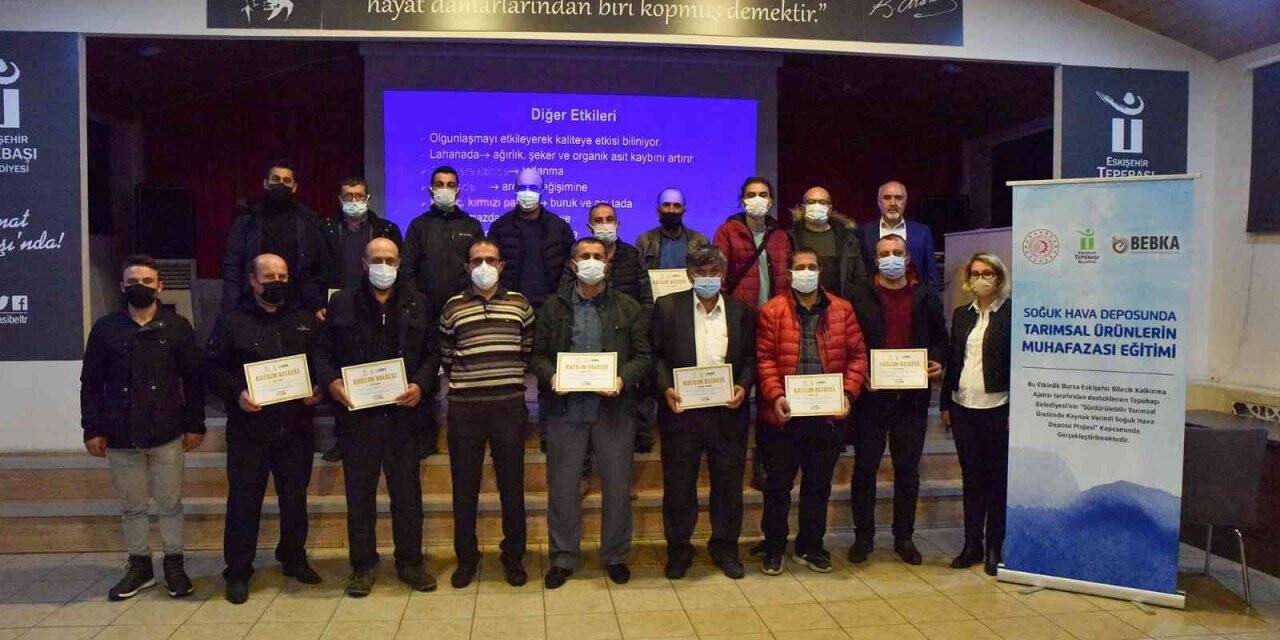 Üreticilere tarımsal ürünlerin muhafazası anlatıldı