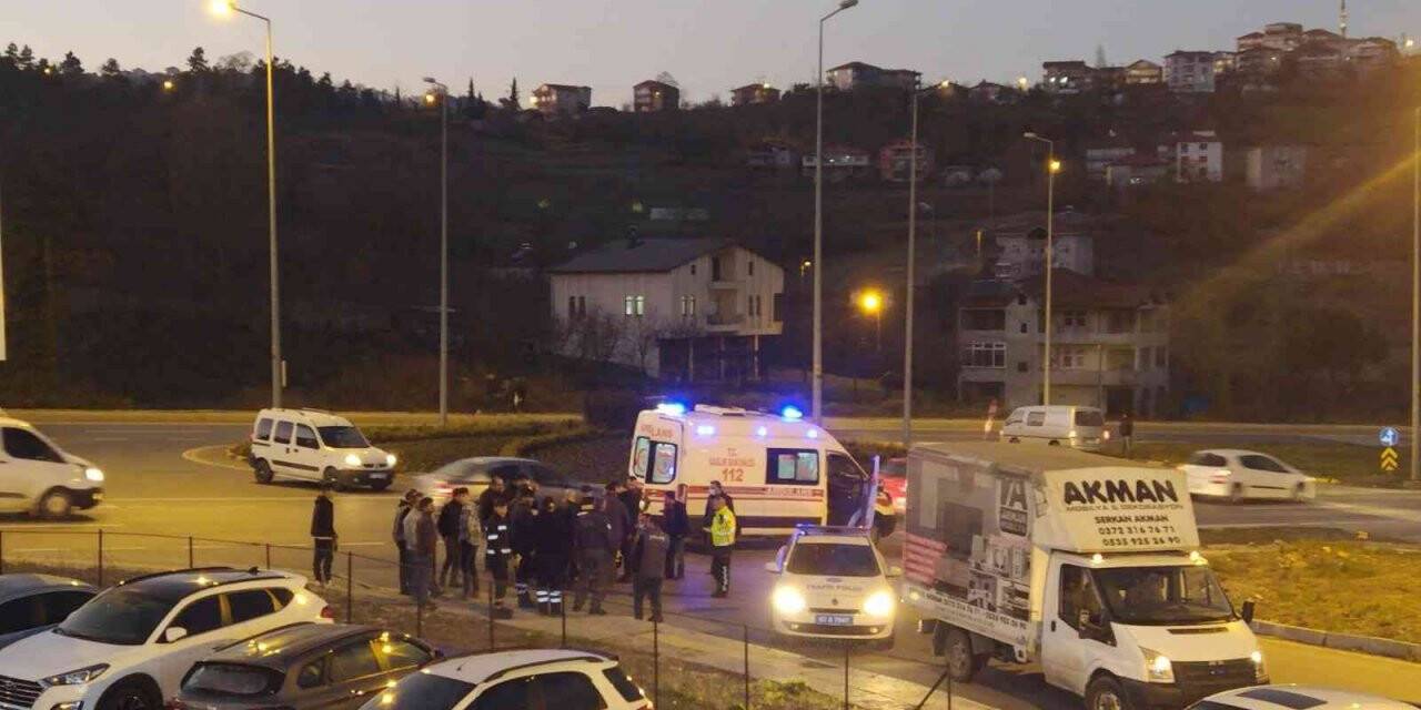 Kamyonete çarpan bisikletli yaralandı, kaza anı kameraya yansıdı