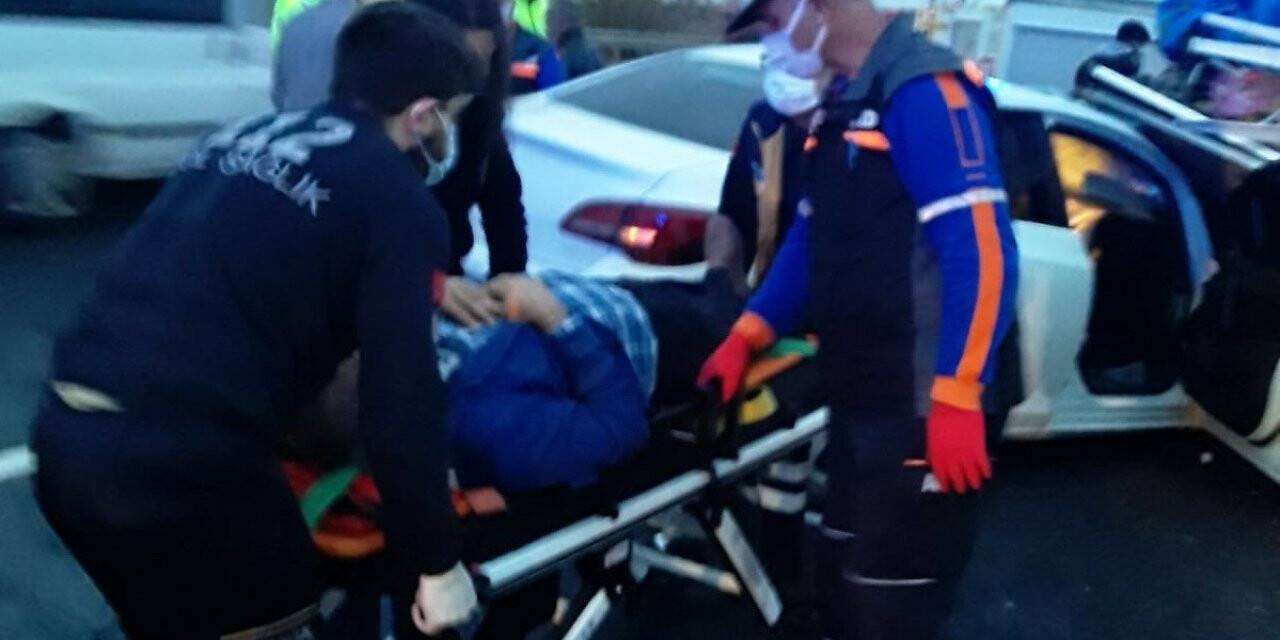 Otomobil kamyonete arkadan çarptı: 5 yaralı