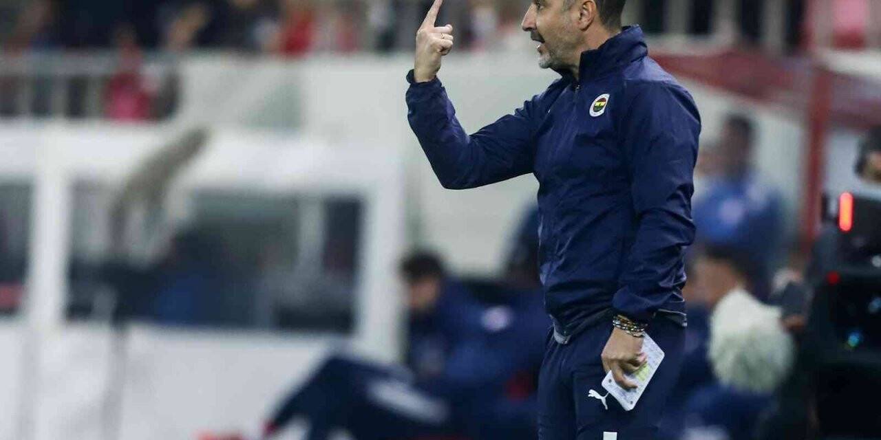 UEFA Avrupa Ligi: Olympiakos: 0 - Fenerbahçe: 0 (İlk yarı)