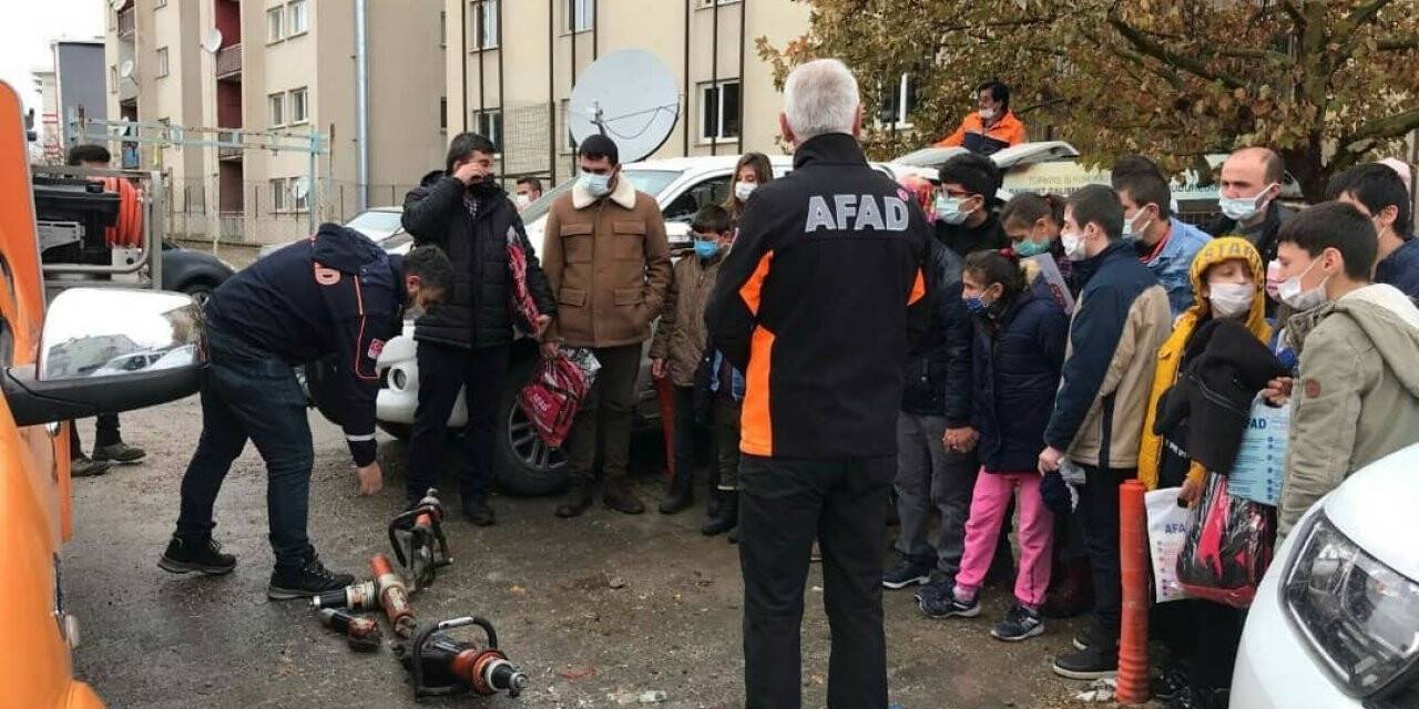 Bayburt’ta özel öğrencilere "Afet Farkındalık Eğitimi"