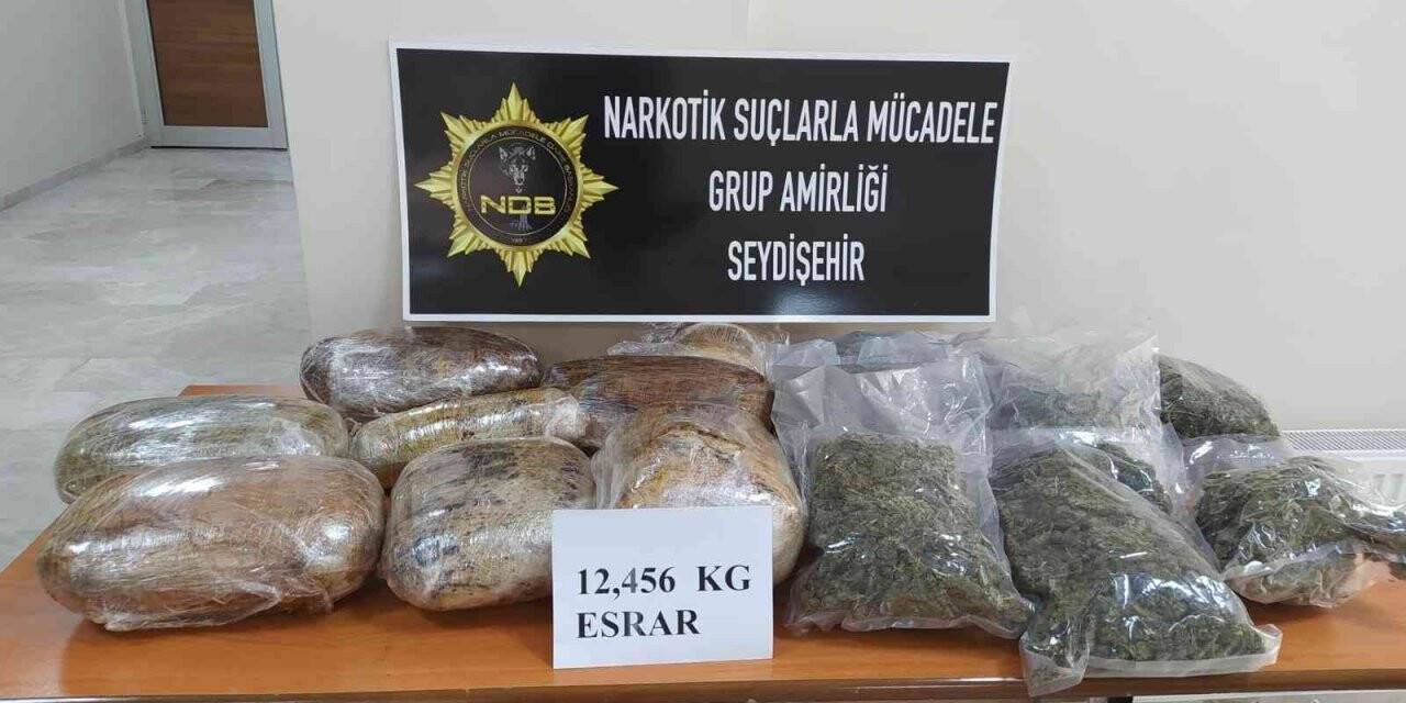 Konya’da 12 kilo 456 gram kubar esrar ele geçirildi
