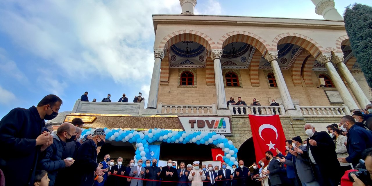 Diyanet İşleri Başkanı Erbaş, Konya'da TDV Yayınevi'nin açılışını yaptı